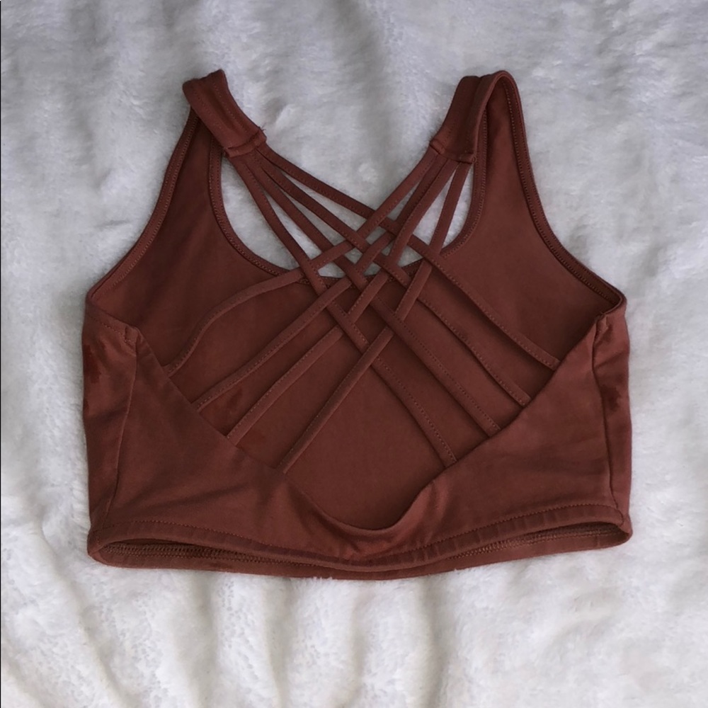 3 crop-tops - Picture 4 of 4